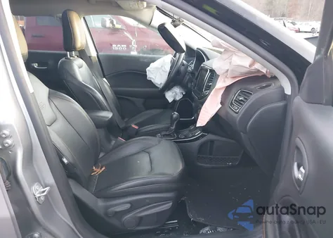 2018 Jeep Compass Limited 4X4 z USA, uszkodzony, nr VIN 3C4NJDCB6JT350700